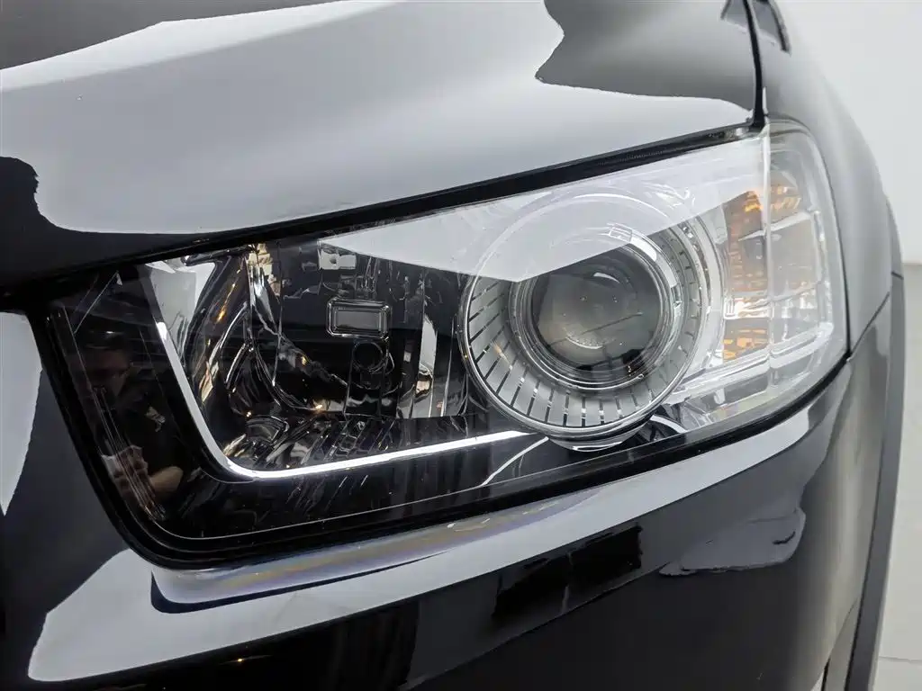 Chevrolet Captiva 2012 2.4L 4WD Flagship Edition 7-Seater фото 7