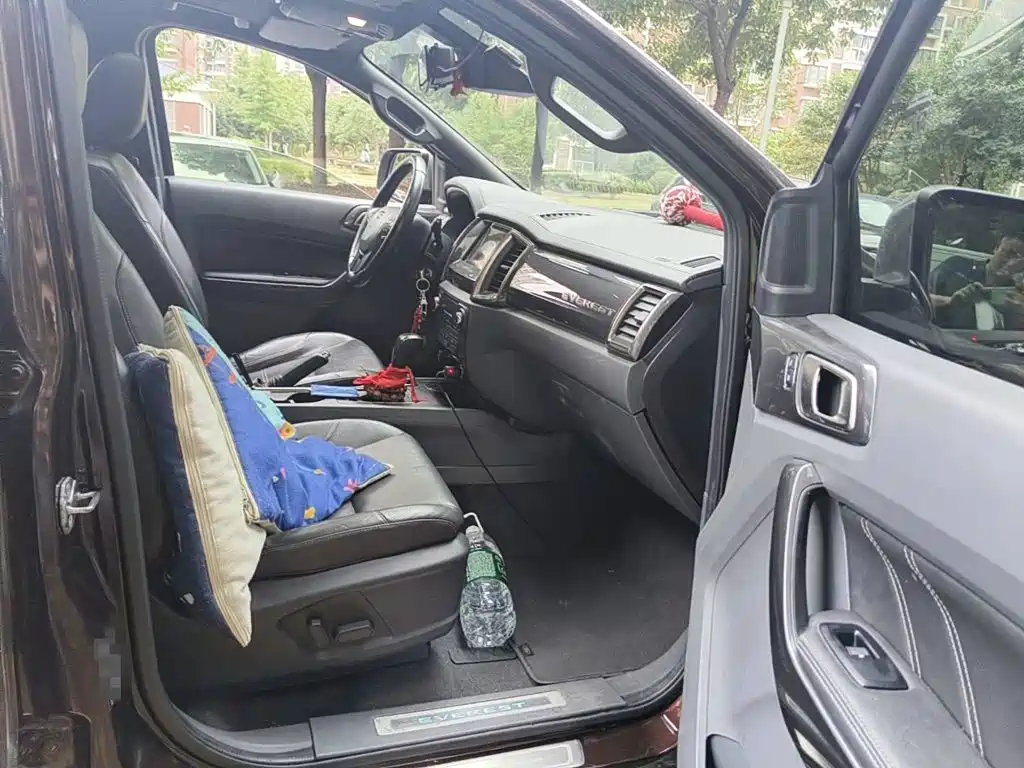 Ford Everest 2018 2017 2.0T Gasoline Automatic 4WD Flagship Edition 7-Seater