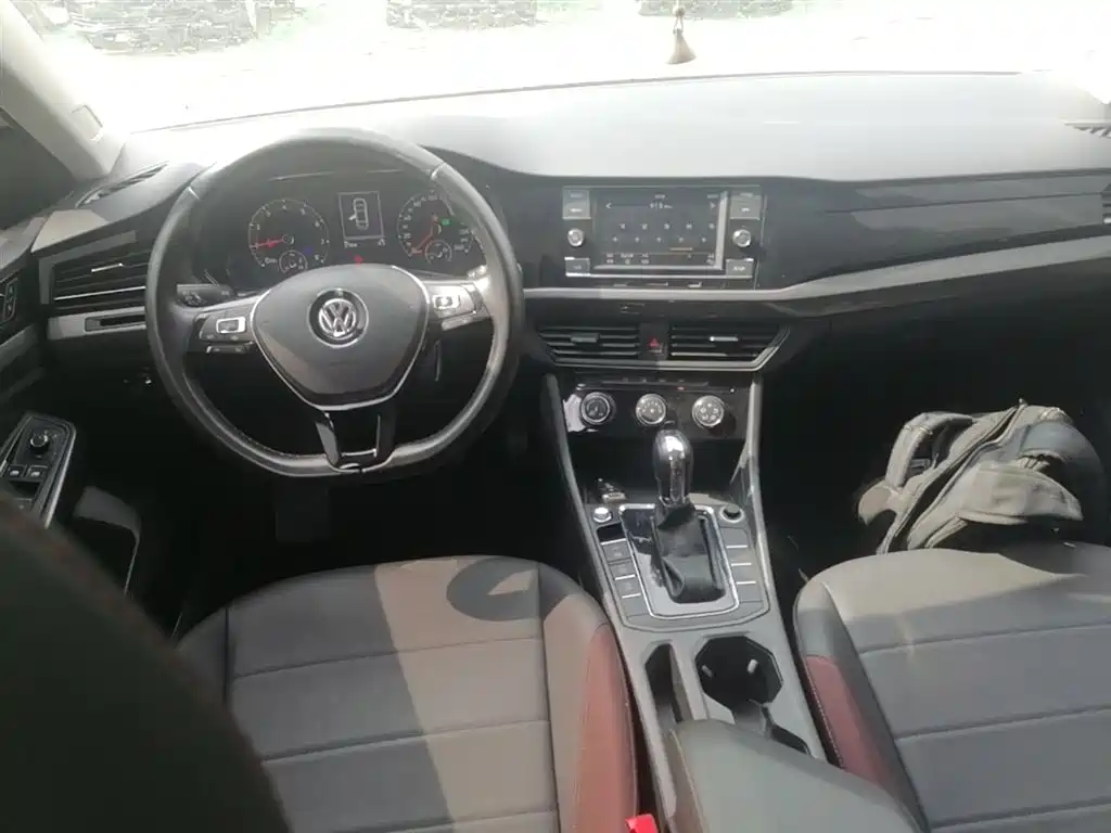 Volkswagen Bora 2020 1.5L Automatic Comfort фото 10
