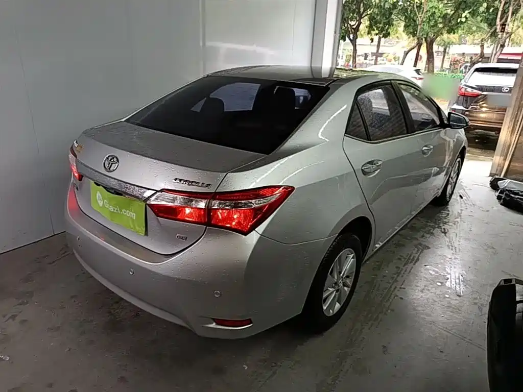 Toyota Corolla 2017 1.6L CVT GL фото 7