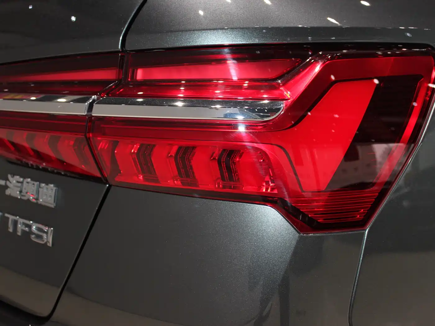Audi A6L 2019 40 TFSI Luxury Dynamic фото 7