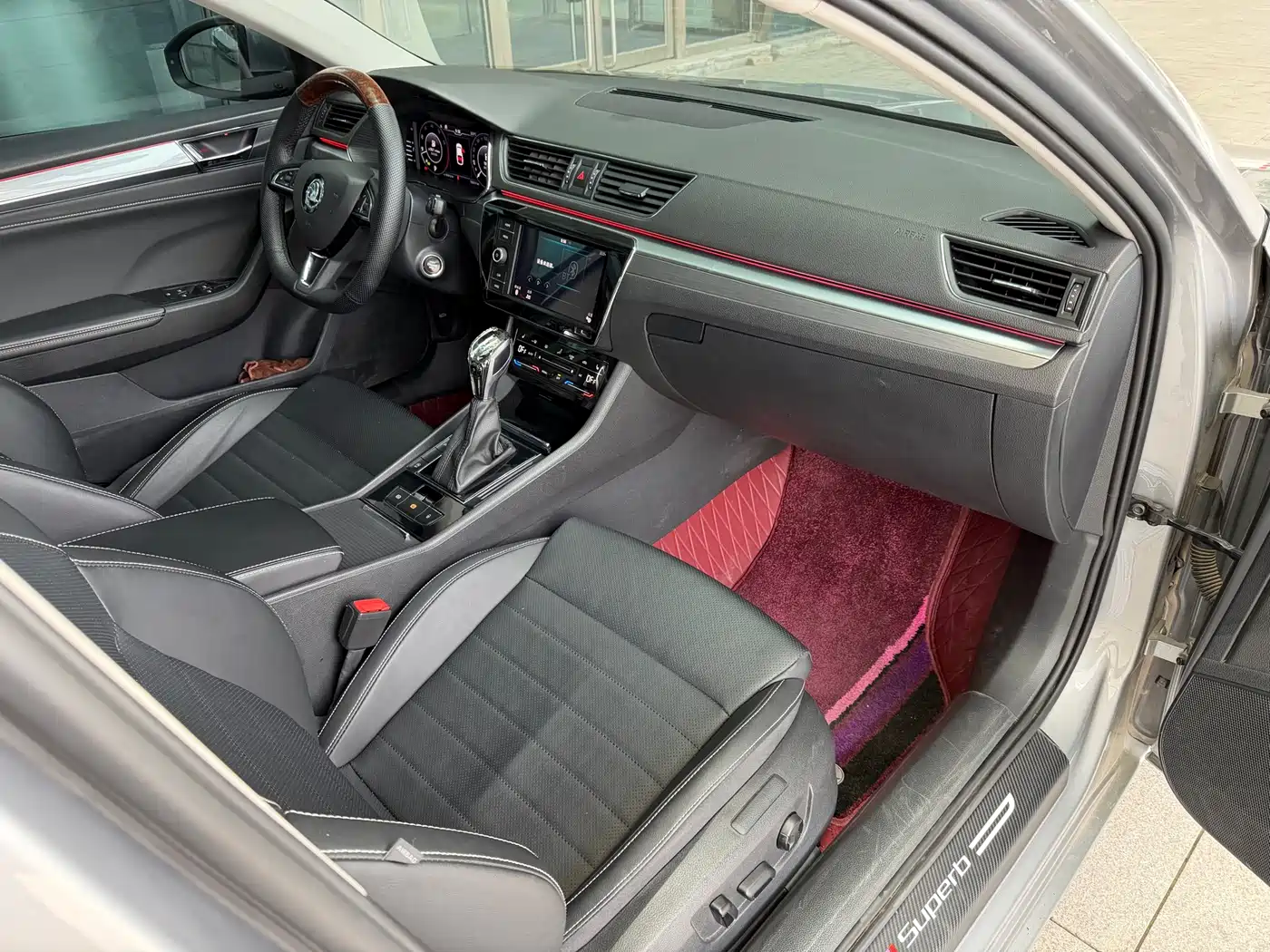 Škoda Superb 2019 Facelift TSI330 DSG Comfort фото 15