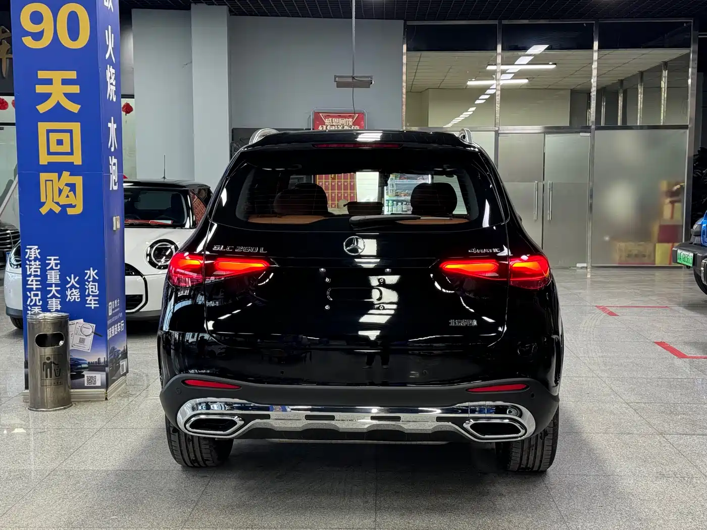 MERCEDES-BENZ GLC