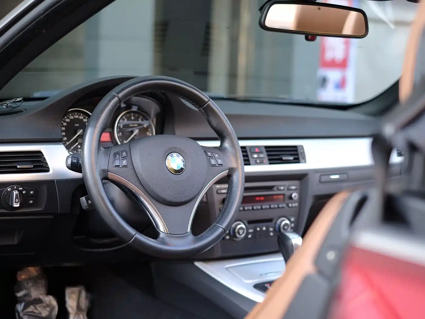 BMW 3 Series (Import) 2011 325i Convertible Coupe фото 25