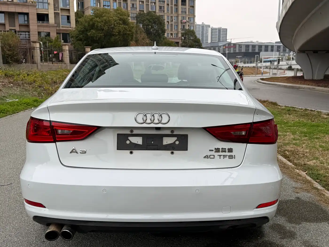 Audi A3 2015 Limousine 40 TFSI Automatic Comfort фото 3