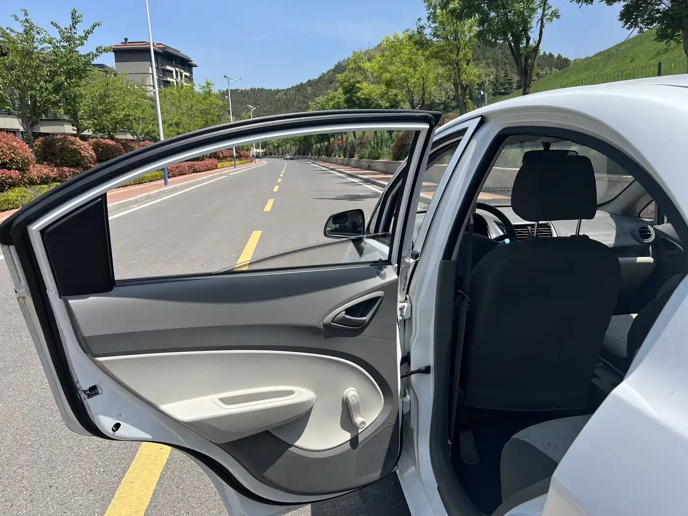 Chevrolet Sail 2013 Sedan 1.2L AMT Ideal Edition фото 17