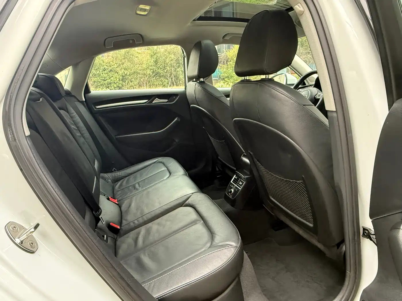 Audi A3 2015 Limousine 40 TFSI Automatic Comfort фото 17