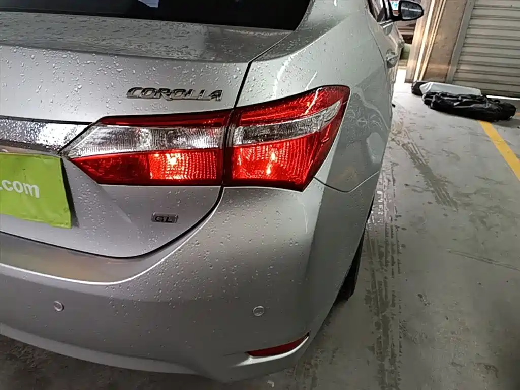Toyota Corolla 2017 1.6L CVT GL фото 8