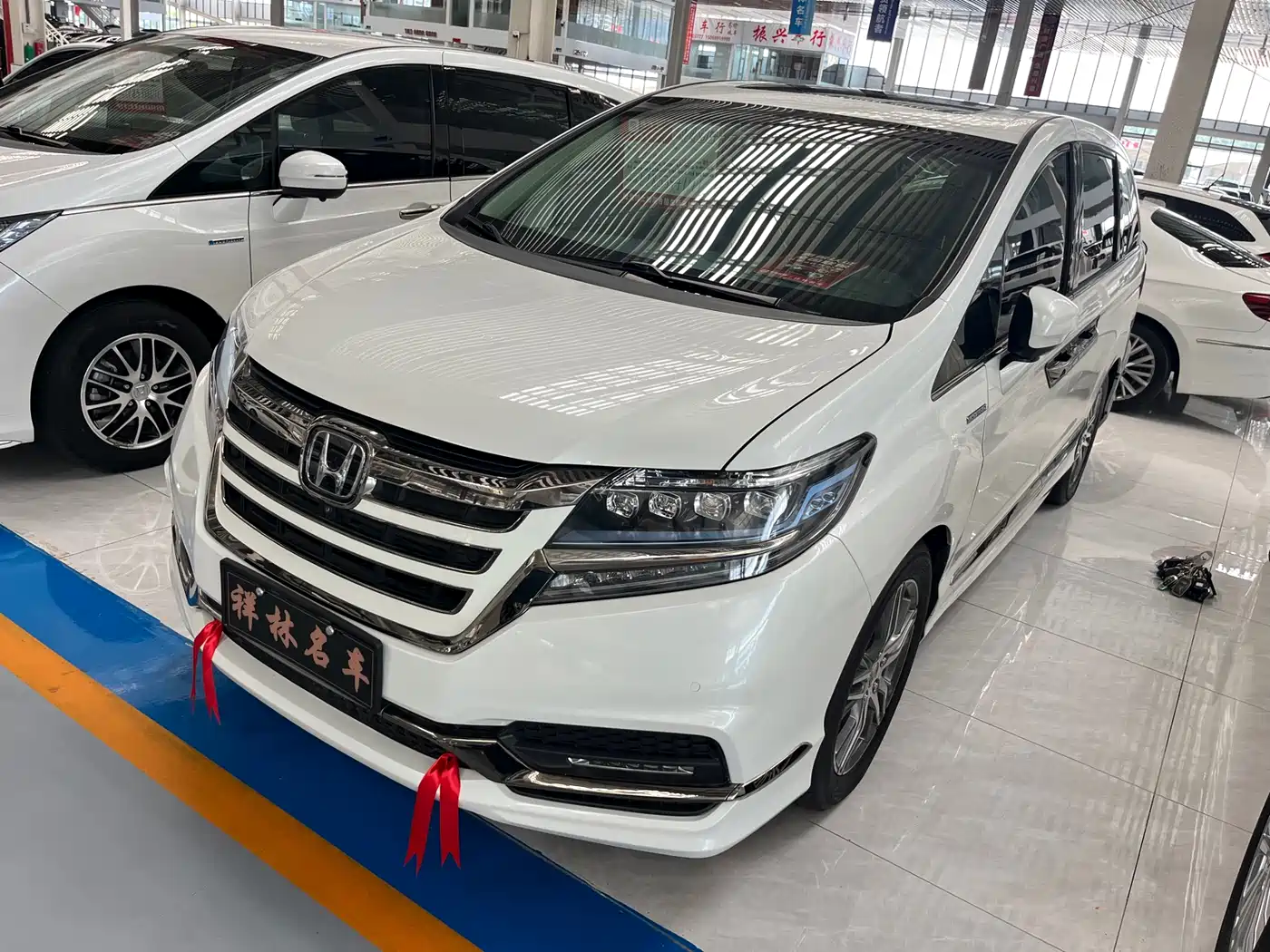 Honda Elysion 2019 2.0L Hybrid Supreme Edition