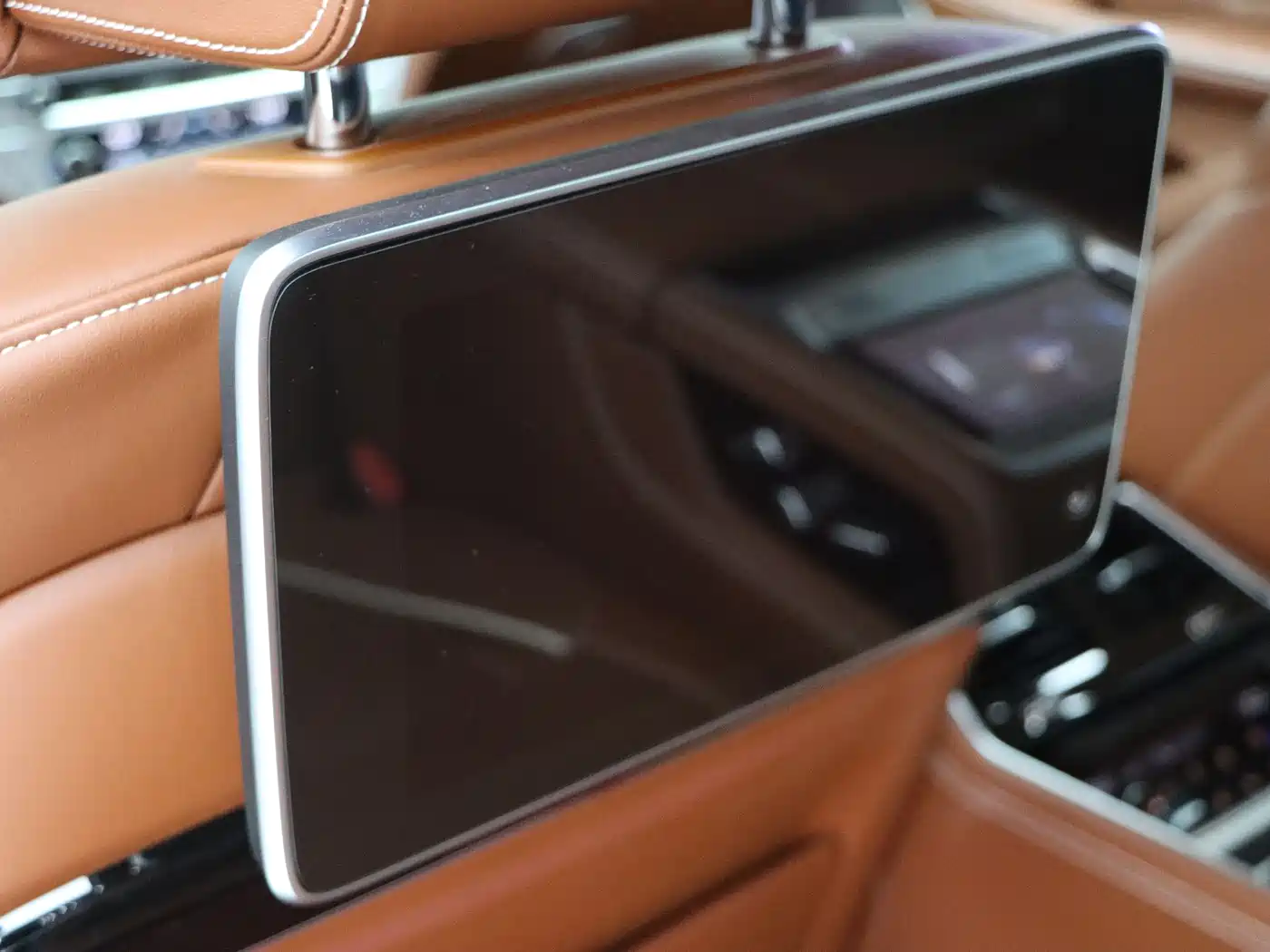 BMW 7 Series 2018 740Li xDrive Premium Type Excellence Package фото 29
