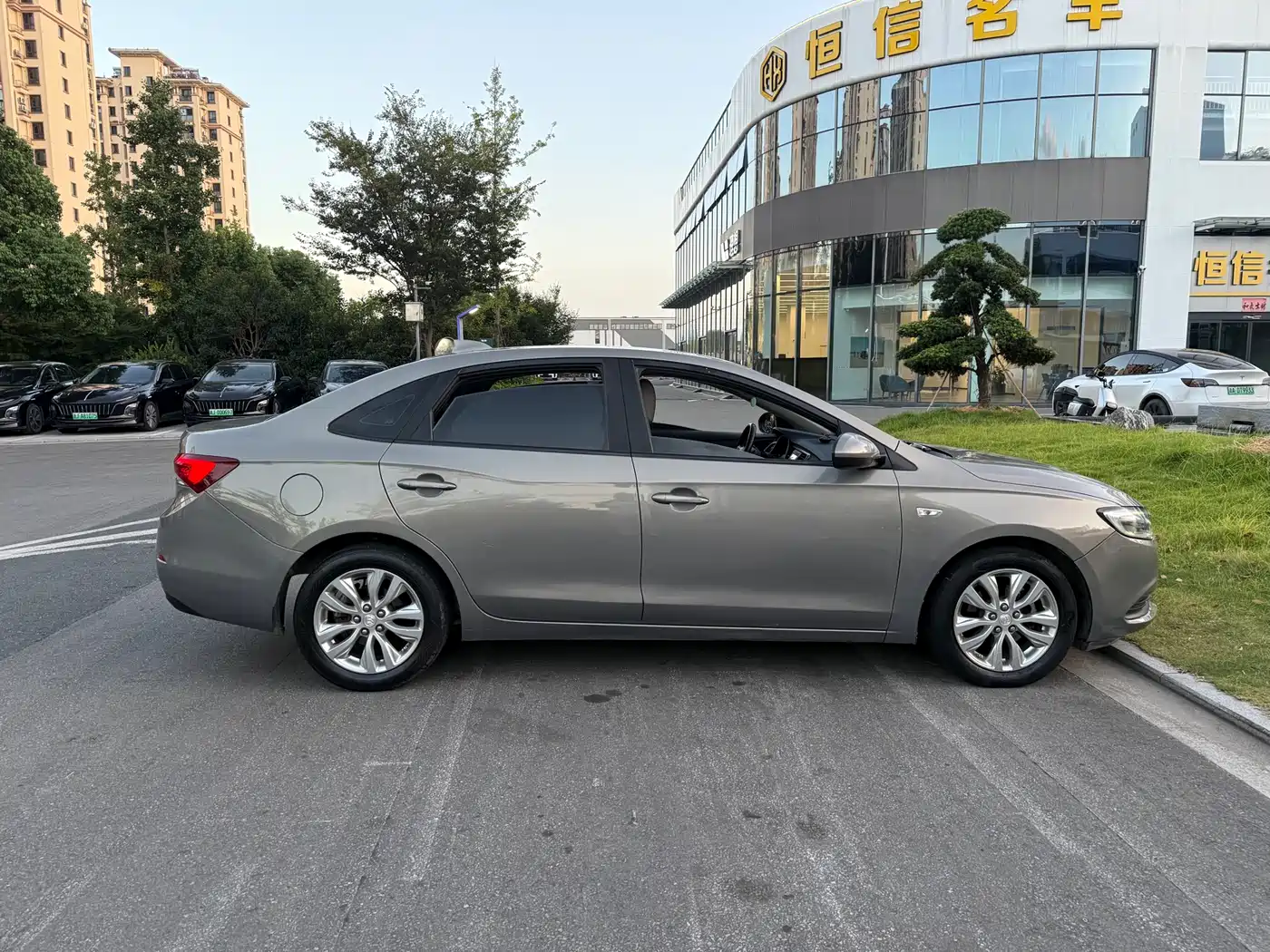 Buick Excelle 2018 15T Dual Clutch Elite (China V) фото 10