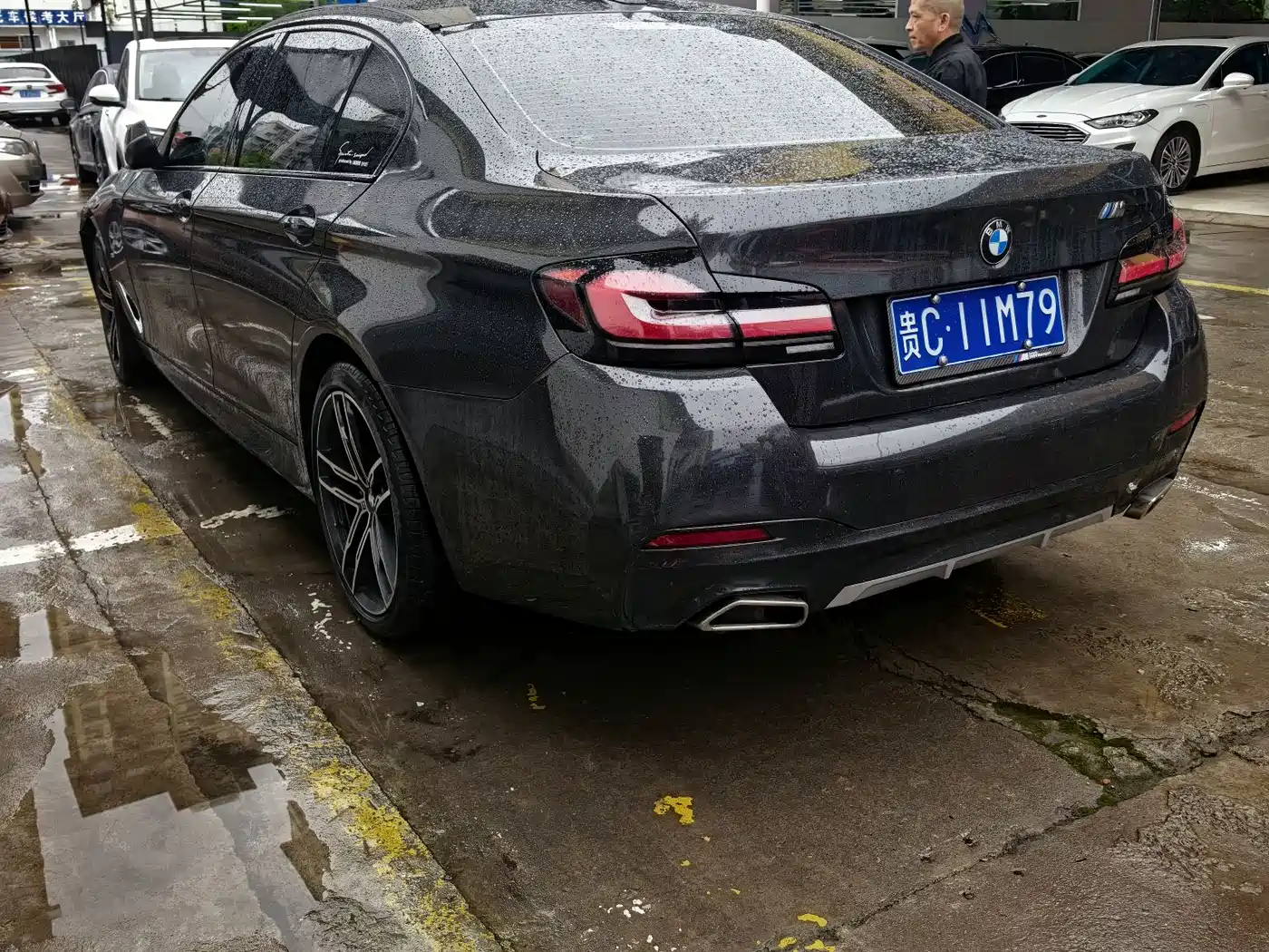 BMW 5 Series 2014 525Li Leading фото 6