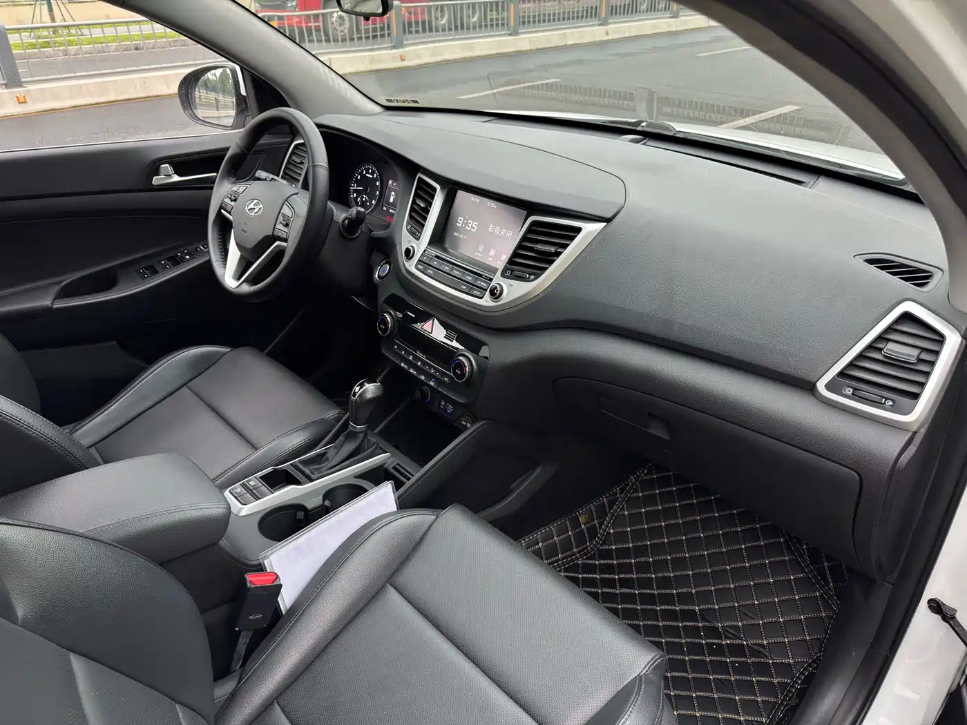 Hyundai Tucson 2015 1.6T Dual Clutch 2WD Smart фото 8