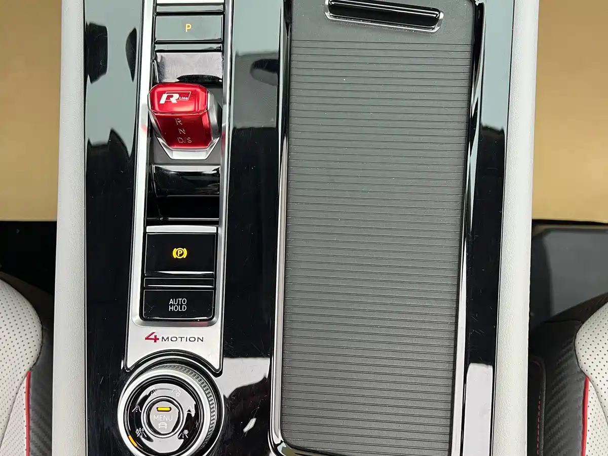 VOLKSWAGEN TOURANG