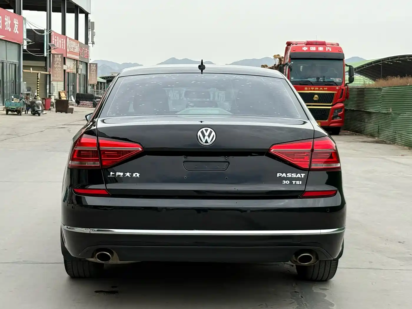 Volkswagen Passat 2016 330TSI DSG Honor Edition фото 5
