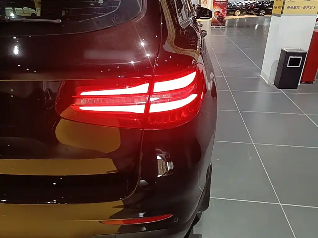 Mercedes-Benz GLC 2019 Facelift GLC 260 L 4MATIC Luxury фото 8