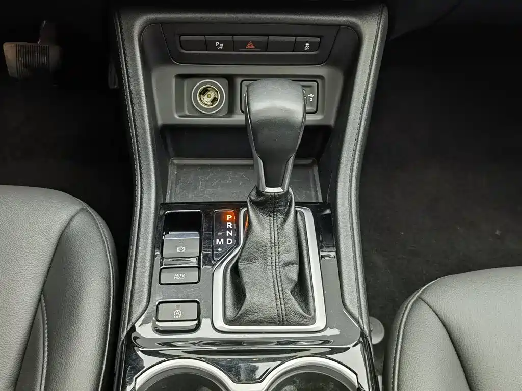 JEEP GRAND COMMANDER