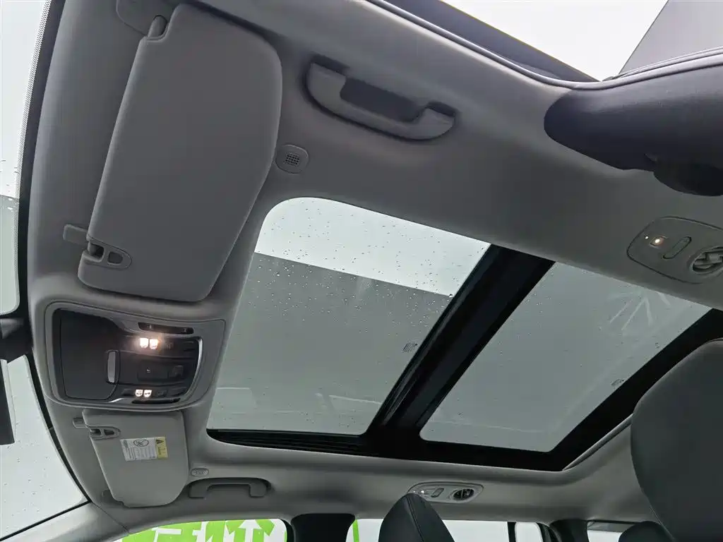 JEEP GRAND COMMANDER