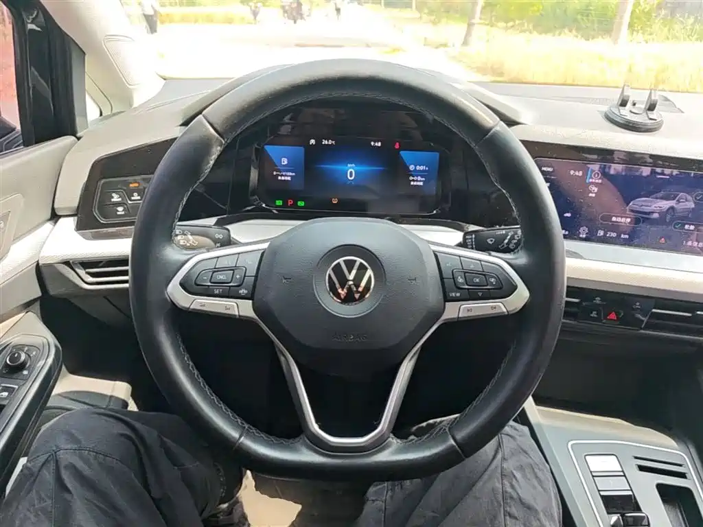 Volkswagen Golf 2021 280TSI DSG Pro фото 11