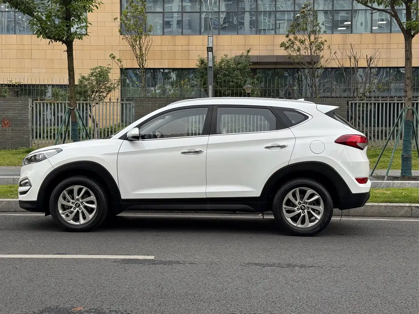 Hyundai Tucson 2015 1.6T Dual Clutch 2WD Smart фото 15
