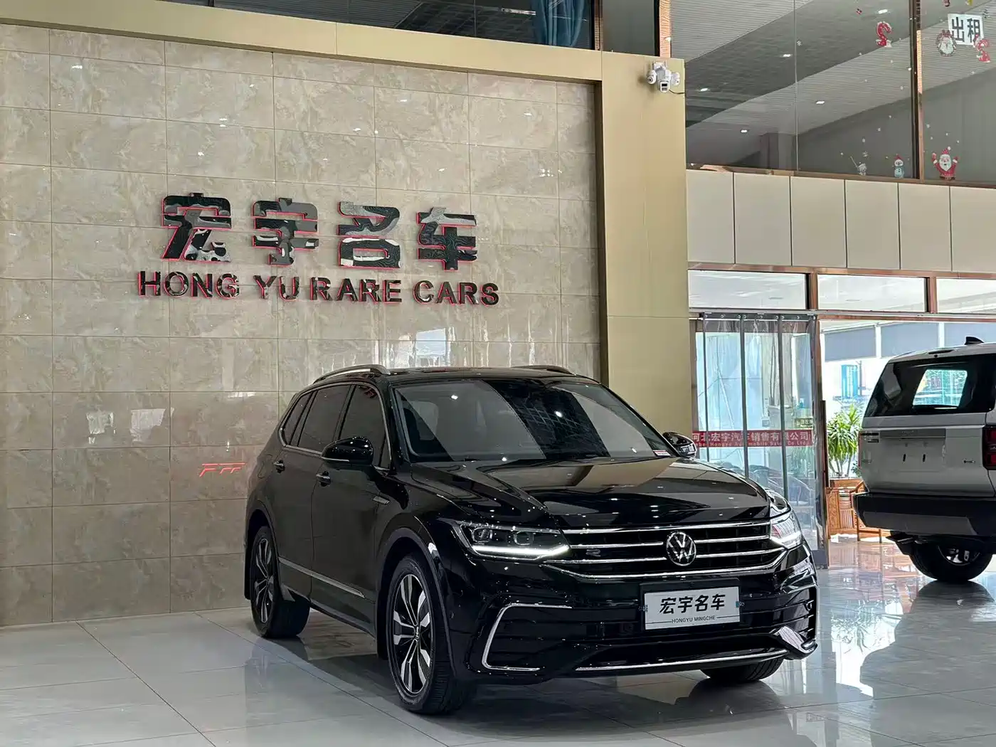Volkswagen Tiguan L 2023 330TSI Auto 2WD R-Line Premium Edition фото 3