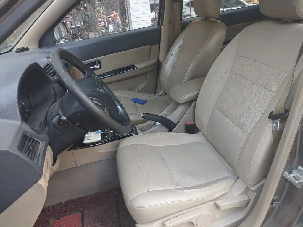 Wuling Motors Wuling Hongguang 2014 2014 1.5L S Luxury