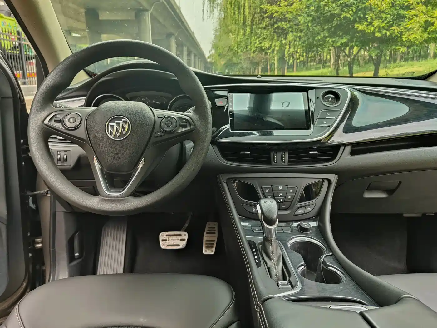 Buick Envision Plus 2016 20T 2WD Leading фото 7