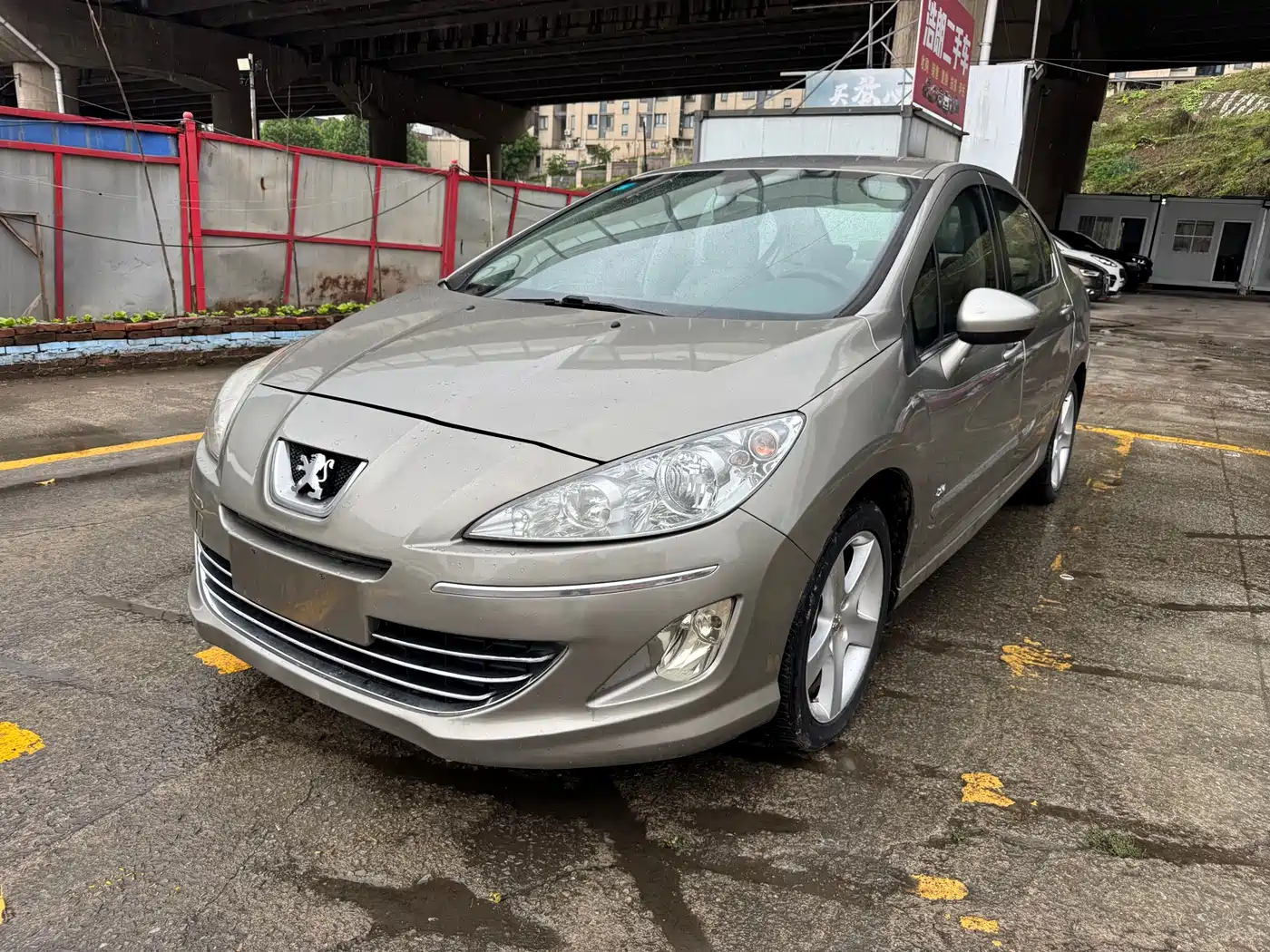Peugeot 408 2011 2.0L Automatic Comfort Edition