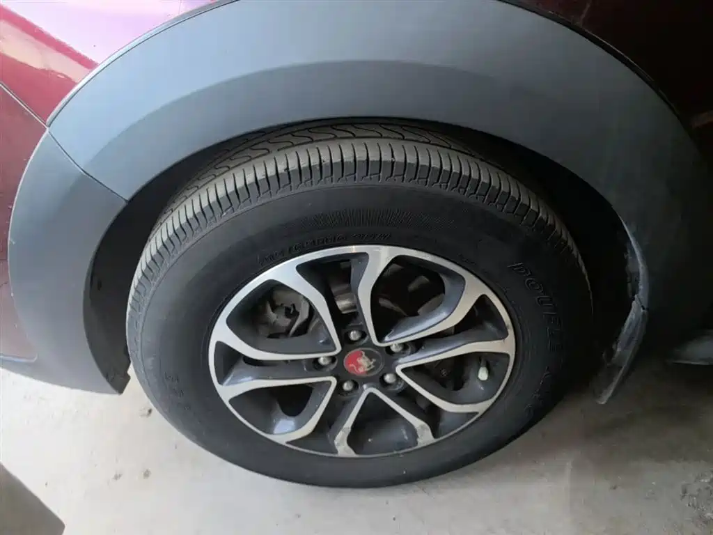 Dongfeng Fengxing Joyear XV 2017 2016 1.6L CVT Luxury