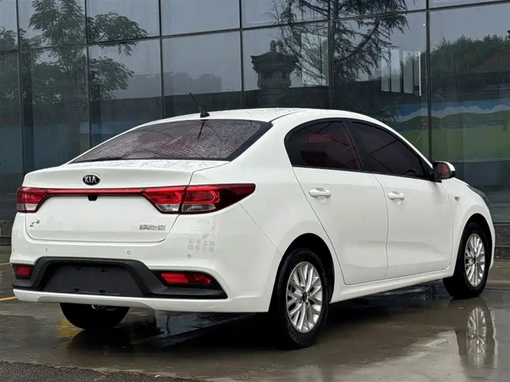 Kia K2 2017 Sedan 1.4L AT 15th Anniversary Special Edition GLS фото 9
