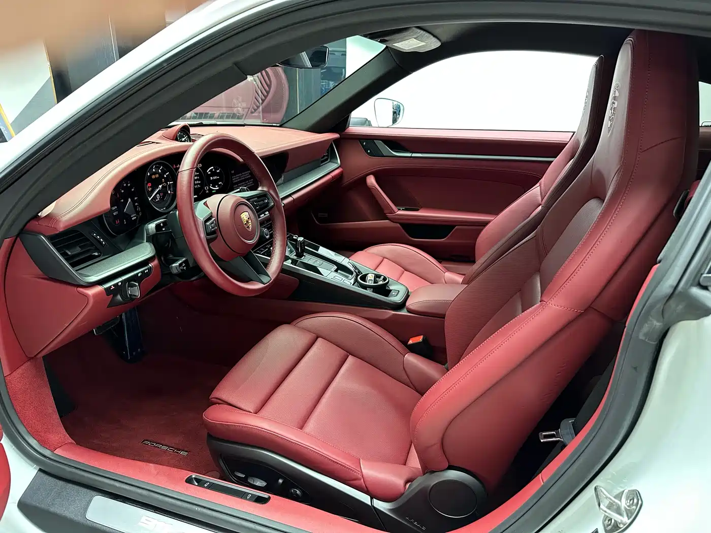 Porsche 911 2023 Carrera 3.0T фото 11