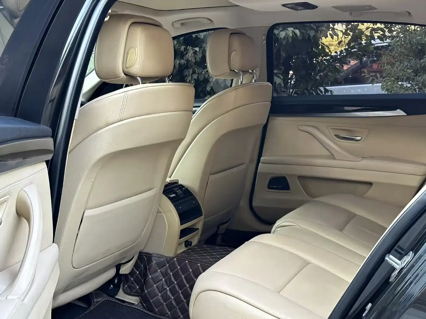 BMW 5 Series 2013 525Li Luxury фото 11