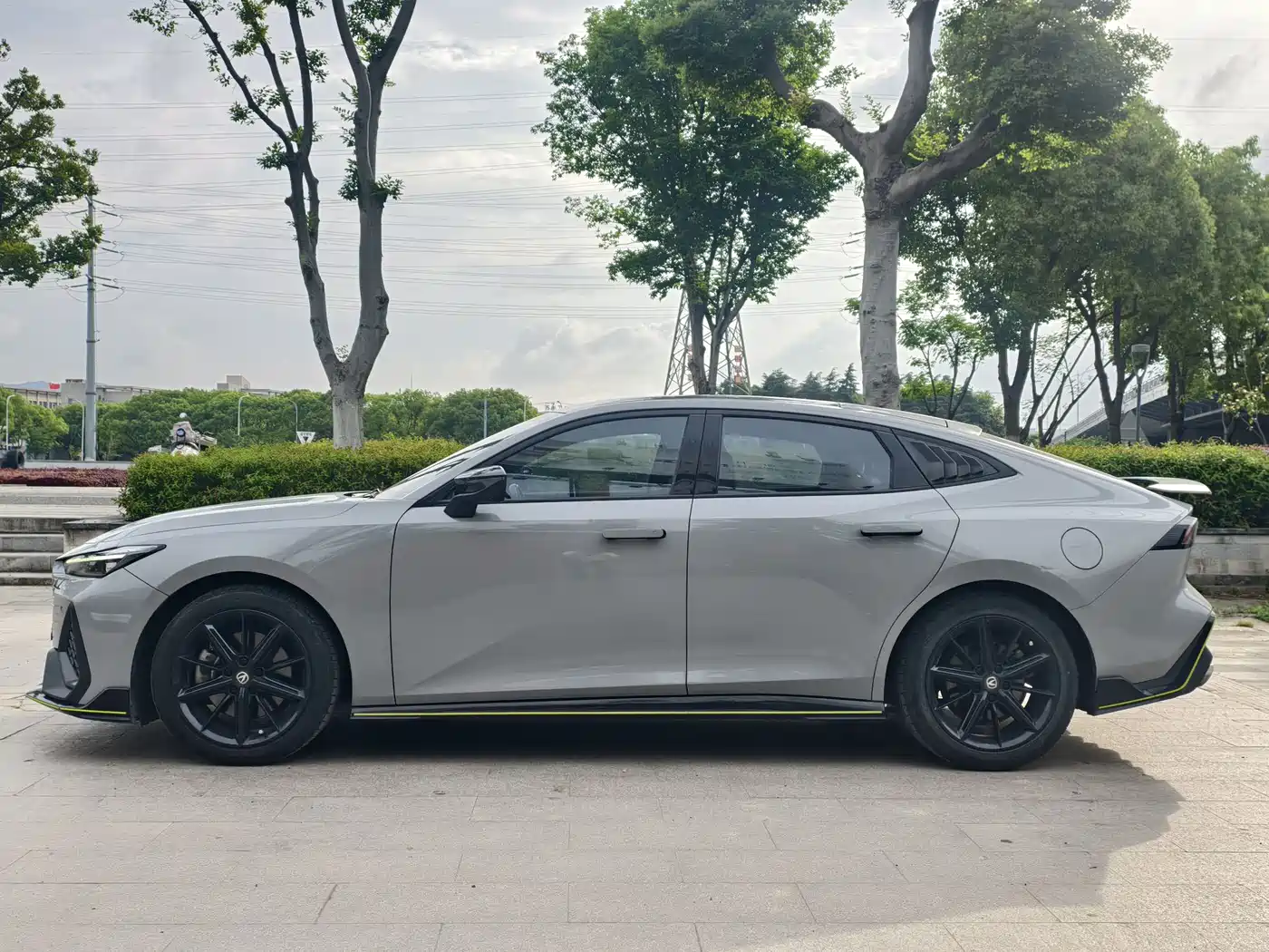 CHANGAN UNI-V