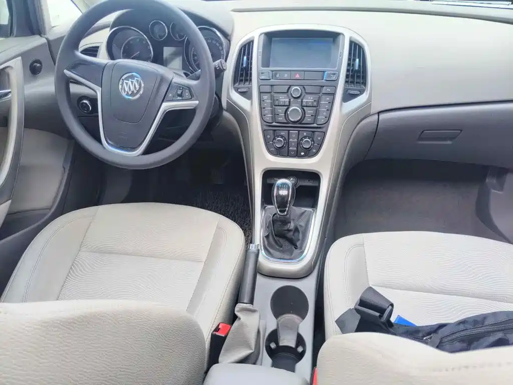 Фото 12 - Buick Excelle