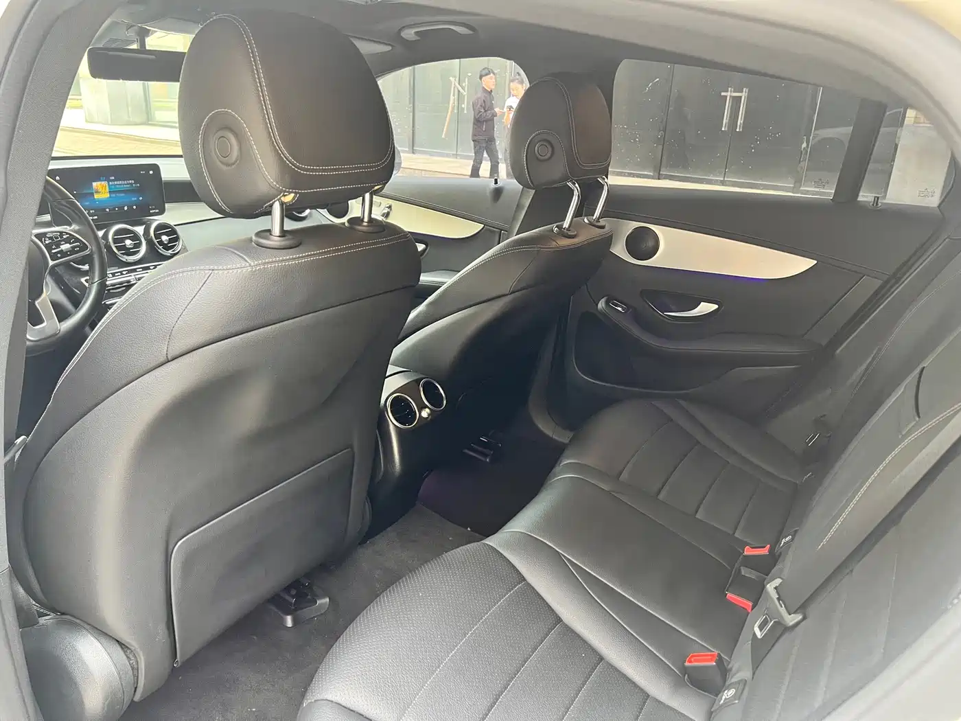Mercedes-Benz GLC Coupe 2022 GLC 260 4MATIC Coupe SUV фото 5