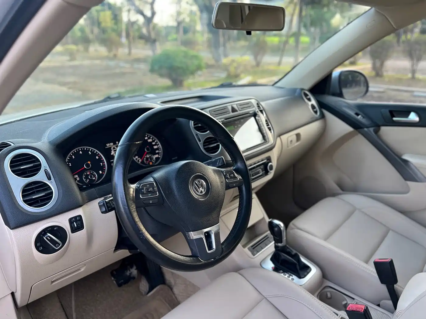 Volkswagen Tiguan 2012 1.8TSI Automatic 2WD Trend Edition фото 9