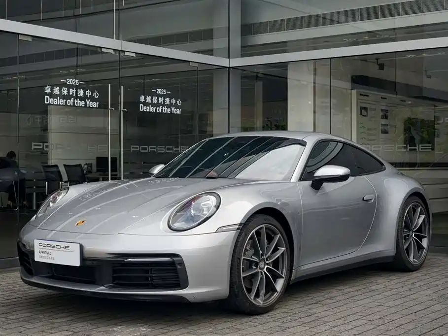 Porsche 911 2023 Carrera 3.0T
