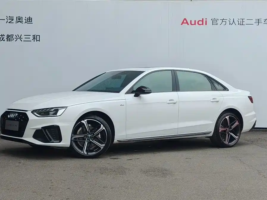 Audi A4L 2024 40 TFSI Luxury Dynamic