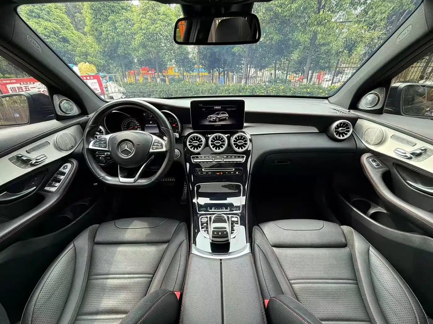 Mercedes-Benz GLC AMG 2017 AMG GLC 43 4MATIC фото 23