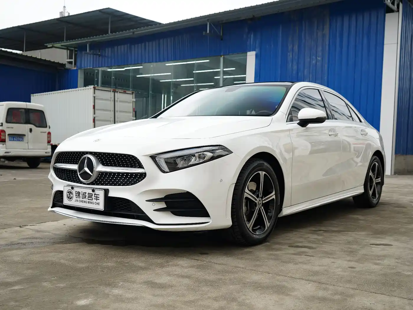 Mercedes-Benz A-Class 2023 A 200 L Fashion