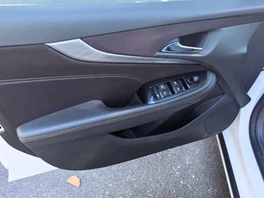 Chevrolet Malibu 2018 530T Automatic Luxury Edition фото 7