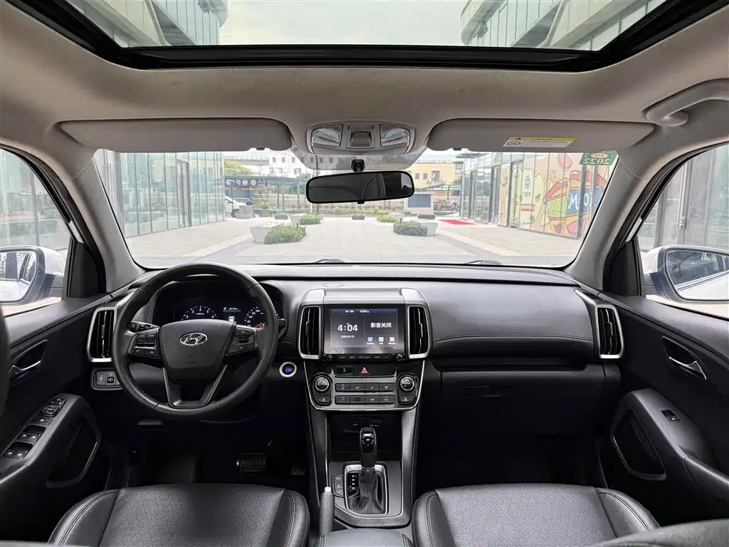 Hyundai Beijing Hyundai ix35 2019 2.0L Automatic 2WD Zhiyong·Smooth Enjoy China VI фото 25