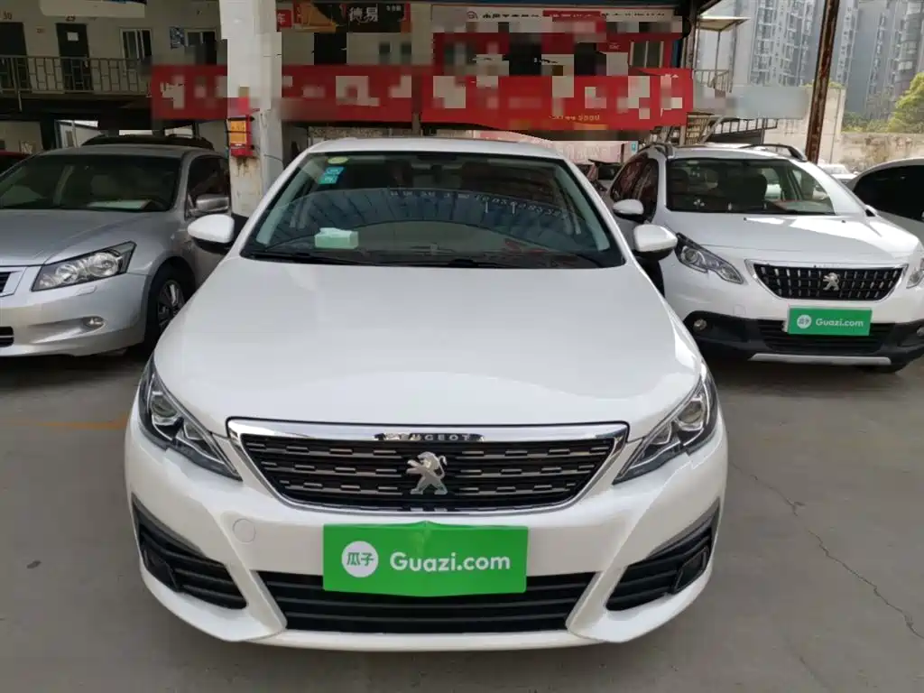Peugeot 308 2016 1.6L Automatic Luxury фото 3