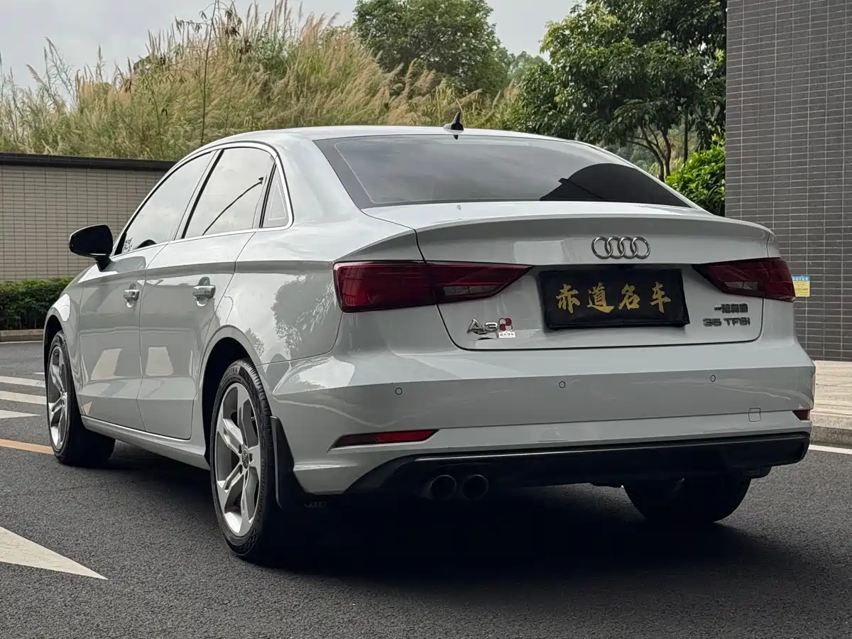 Audi A3 2019 Limousine 35 TFSI Progressive China VI фото 3