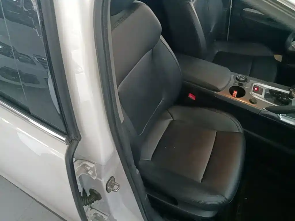 Фото 25 - Peugeot 3008