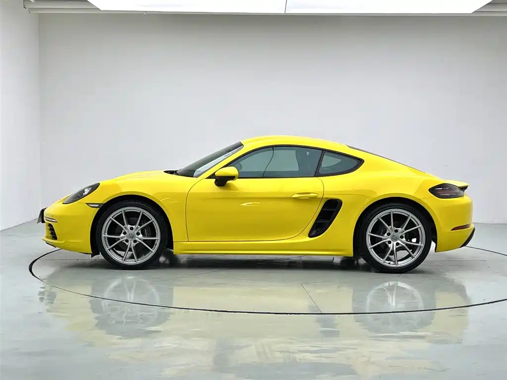 Porsche 718 2016 Cayman 2.0T фото 7