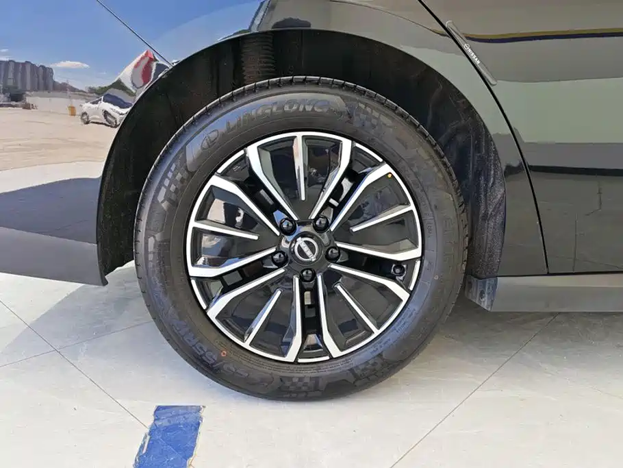 Nissan N6 2026 2025 Mid Configuration