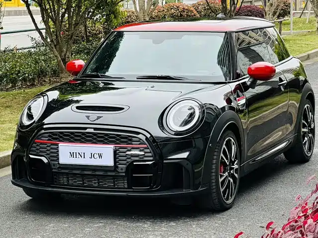 MINI JCW