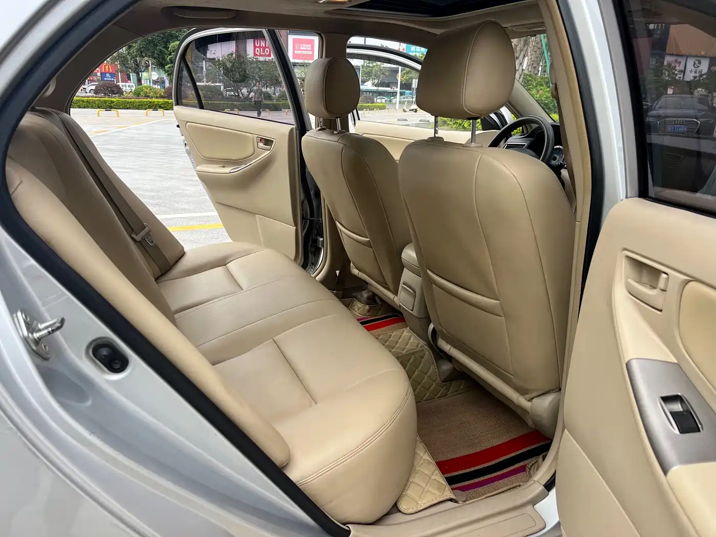 Toyota Corolla 2013 1.6L Automatic Excellence Edition фото 8
