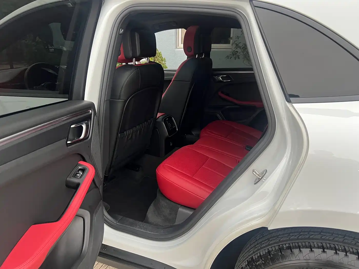 Porsche Macan 2018 Macan 2.0T фото 17